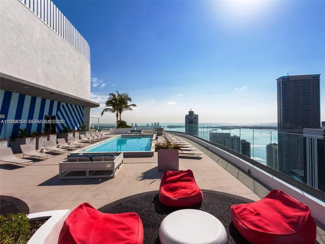 $7,500 | 55 Southwest 9th Street, Unit 4201, Miami, FL 33130