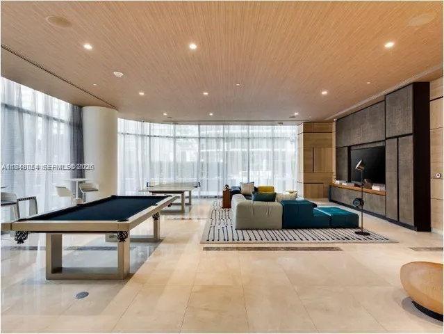 $7,500 | 55 Southwest 9th Street, Unit 4201, Miami, FL 33130