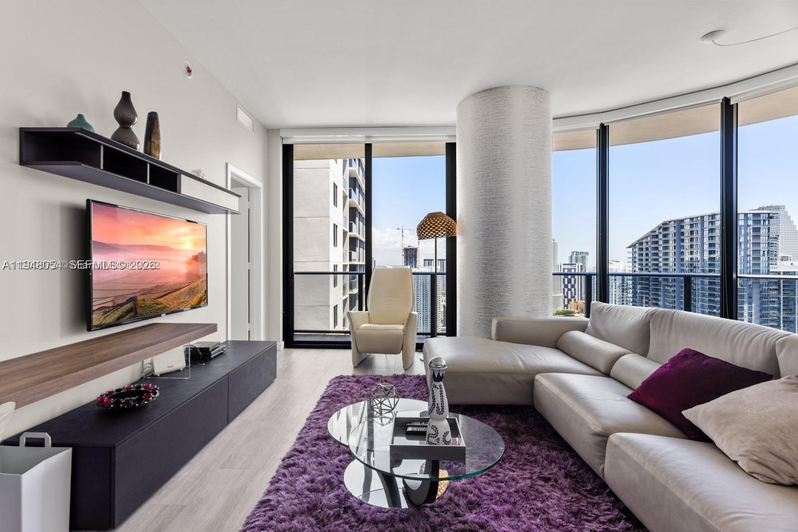 55 Southwest 9th Street, Unit 4201 Miami, FL 33130 - Photo 3 of 37