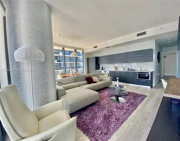 $7,500 | 55 Southwest 9th Street, Unit 4201, Miami, FL 33130