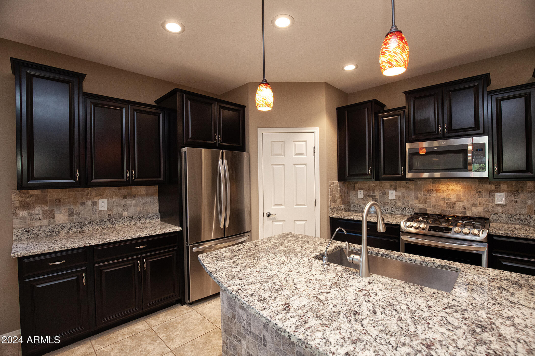 20226 North 260th Drive Buckeye, AZ 85396 - Photo 21 of 109 019_20226N260thDr