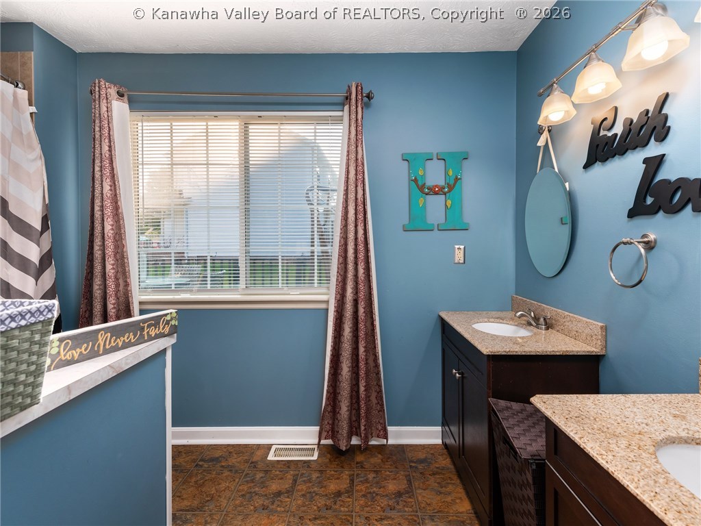 21 Long Street Winfield, WV 25213 - Photo 13 of 20 Gallery Image 13