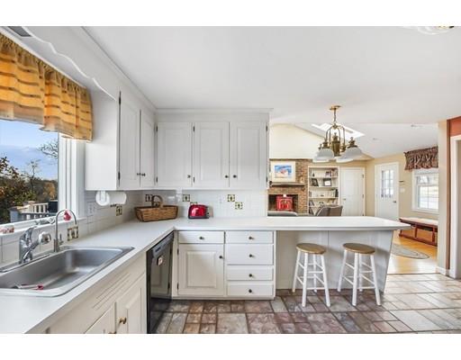 40 Crestwood Road Marblehead, MA 01945 - Photo 9 of 30