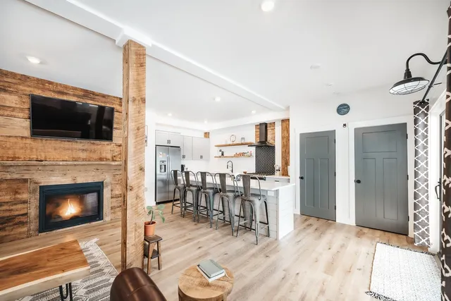 $2,400 | 1002 Highway 3, Unit 1 WEST, Holderness, NH 03245