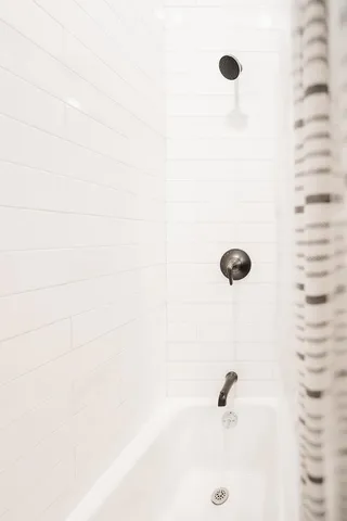 $2,400 | 1002 Highway 3, Unit 1 WEST, Holderness, NH 03245