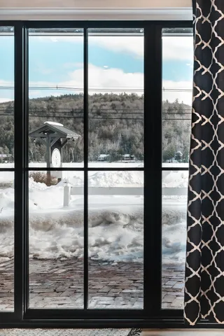 $2,400 | 1002 Highway 3, Unit 1 WEST, Holderness, NH 03245