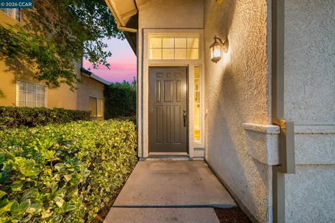 $1,050,000 | 210 Ivywood Drive, Walnut Creek, CA 94598