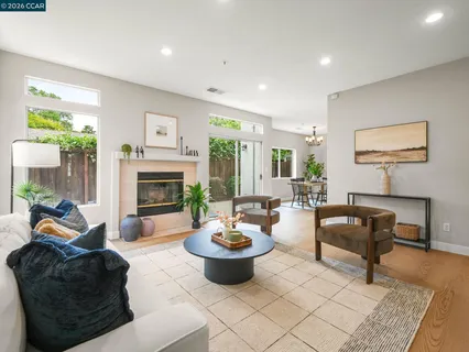 $1,050,000 | 210 Ivywood Drive, Walnut Creek, CA 94598