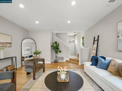 $1,050,000 | 210 Ivywood Drive, Walnut Creek, CA 94598