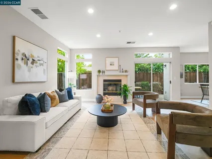 $1,050,000 | 210 Ivywood Drive, Walnut Creek, CA 94598