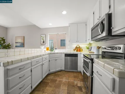 $1,050,000 | 210 Ivywood Drive, Walnut Creek, CA 94598