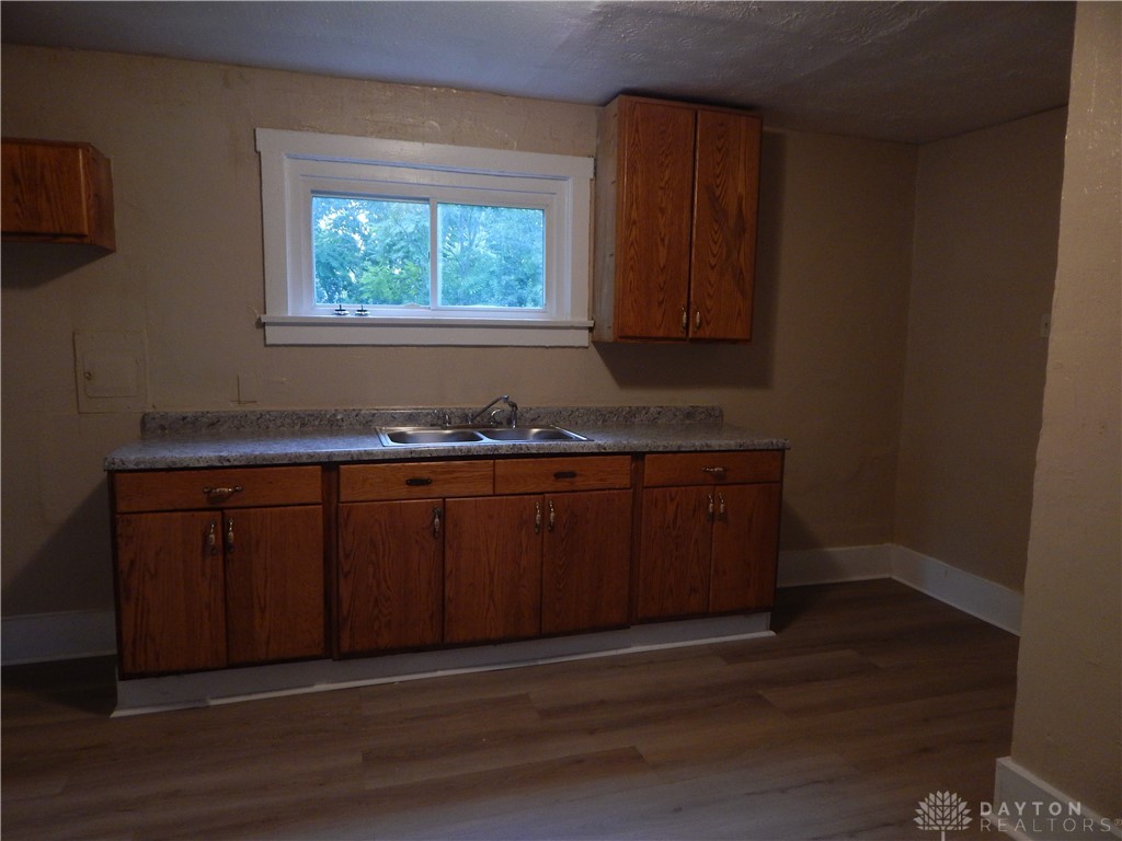 328 West Clark Street Springfield, OH 45506 - Photo 9 of 18