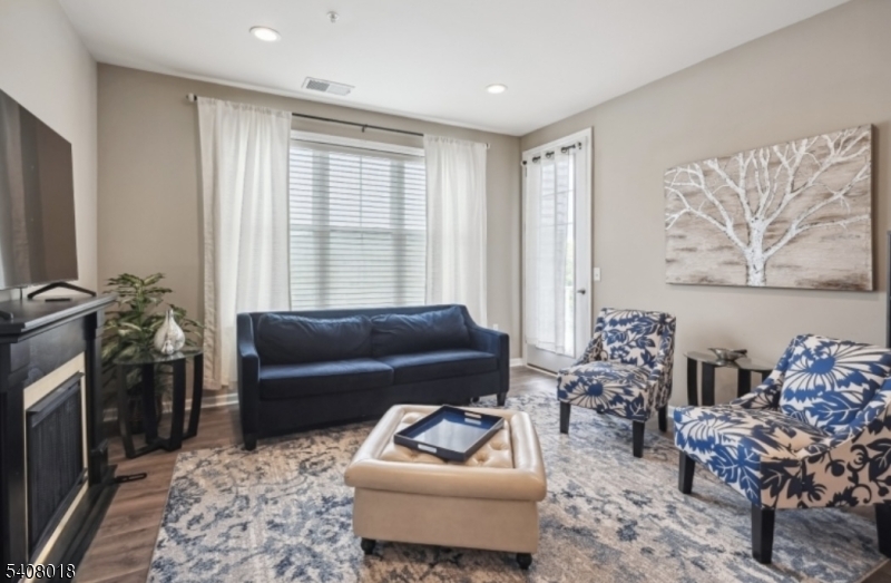 169 Tarrington Road, Unit 203 Hamburg, NJ 07419 - Photo 6 of 13