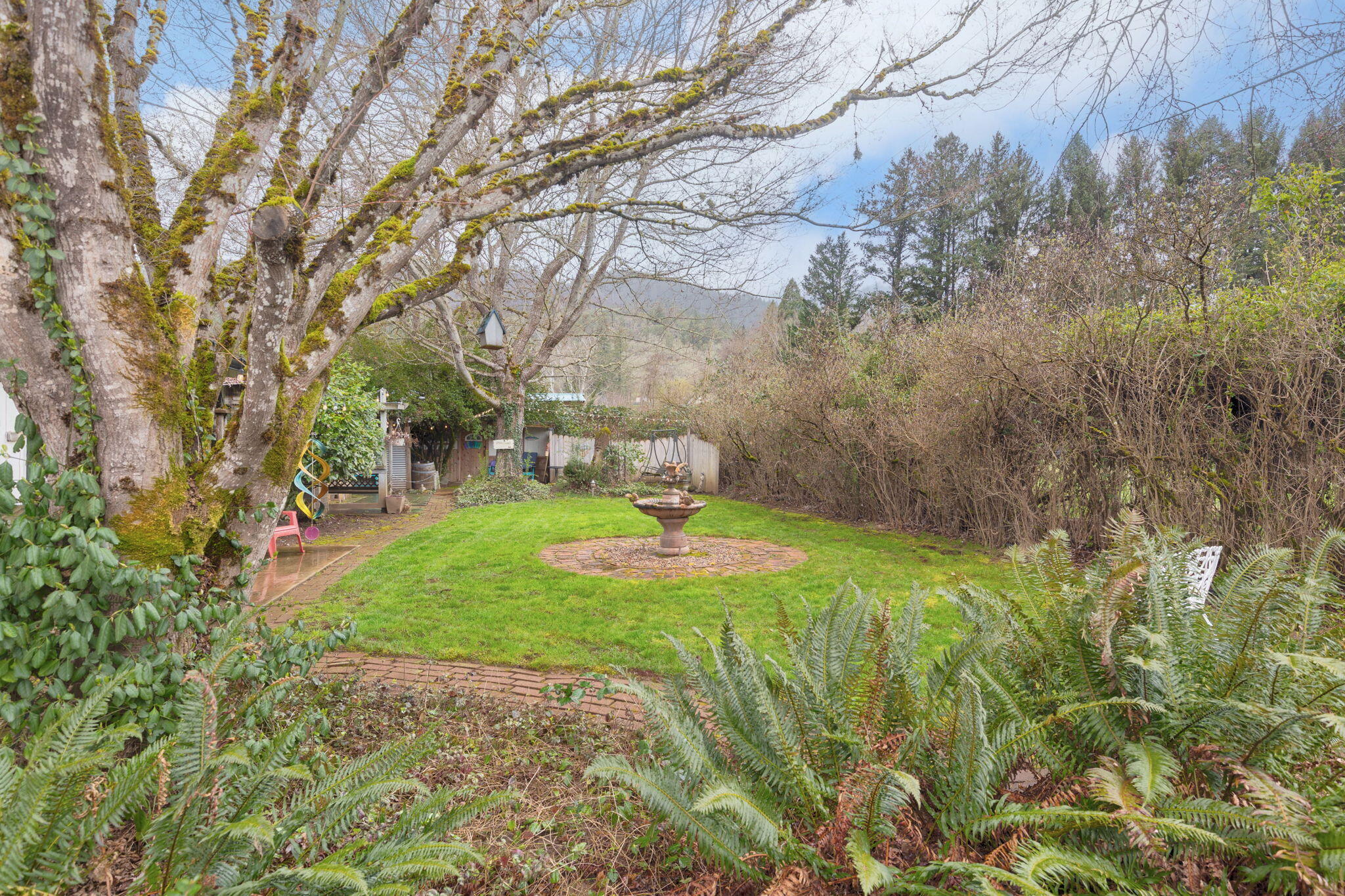 753 West Evans Creek Road Rogue River, OR 97537 - Photo 31 of 50