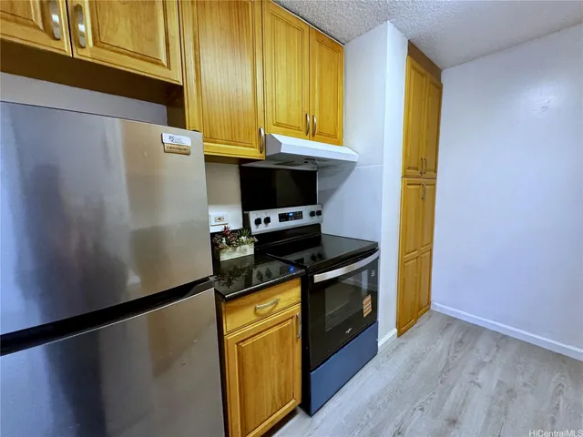 $425,000 | 98-1042 Moanalua Road, Unit 2201, Aiea, HI 96701