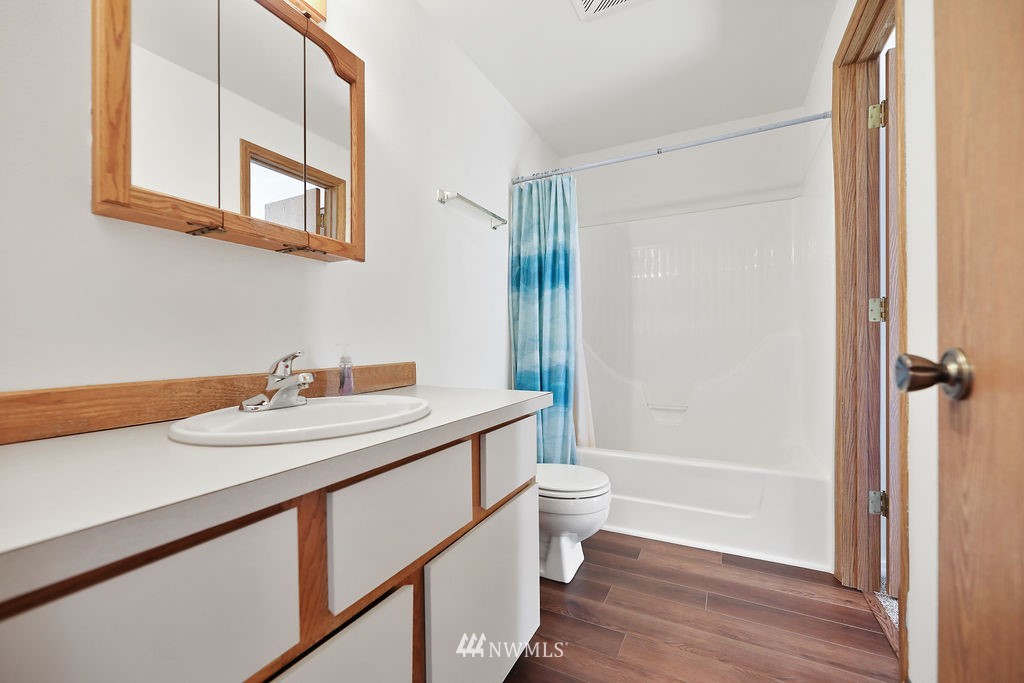 311 Date Street Sultan, WA 98294 - Photo 17 of 29 a bathroom with a sink a toilet and shower
