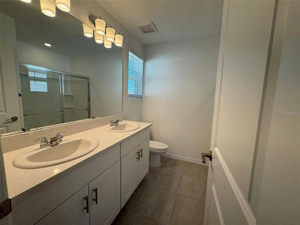 3133 Skyline Loop Kissimmee, FL 34758 - Photo 10 of 44
