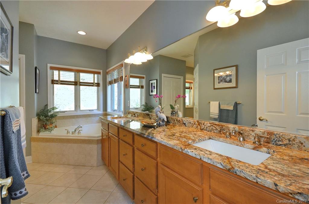 394 Rambling Ridge Road, Unit 71 Waynesville, NC 28786 - Photo 16 of 24 Gallery Image 16