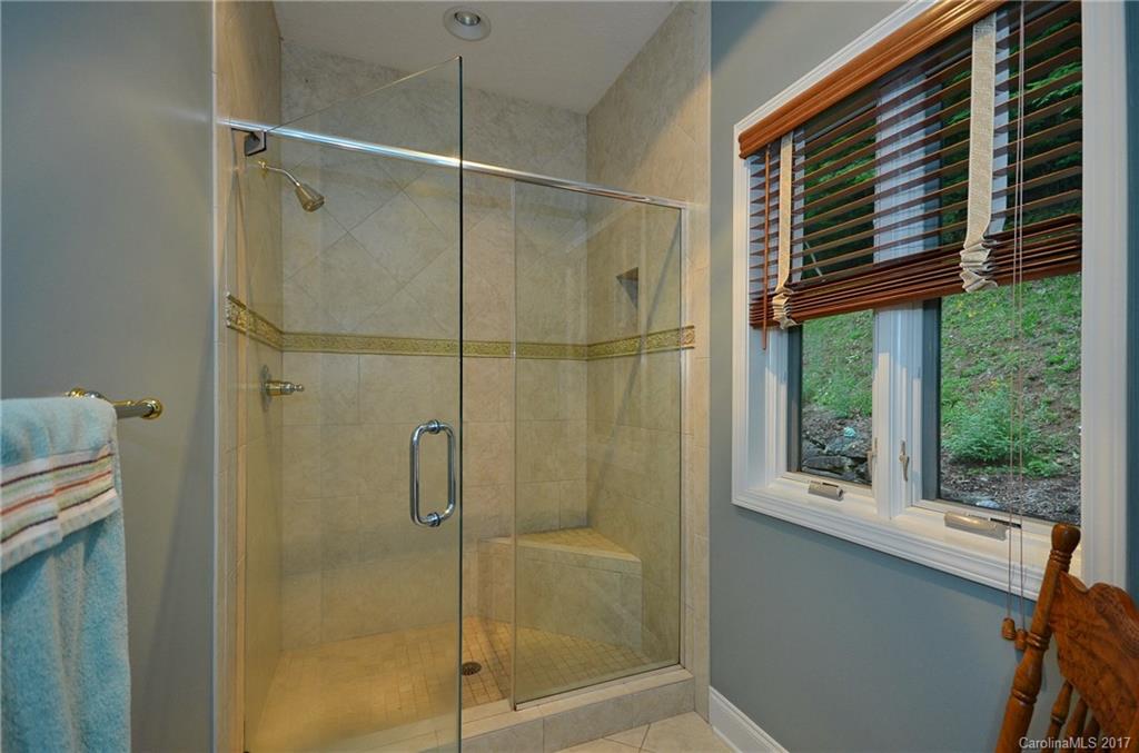 394 Rambling Ridge Road, Unit 71 Waynesville, NC 28786 - Photo 17 of 24 Gallery Image 17