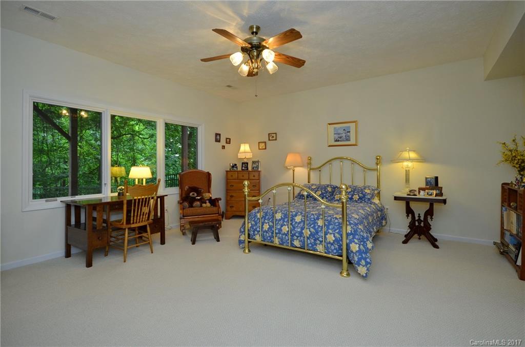 394 Rambling Ridge Road, Unit 71 Waynesville, NC 28786 - Photo 20 of 24 Gallery Image 20