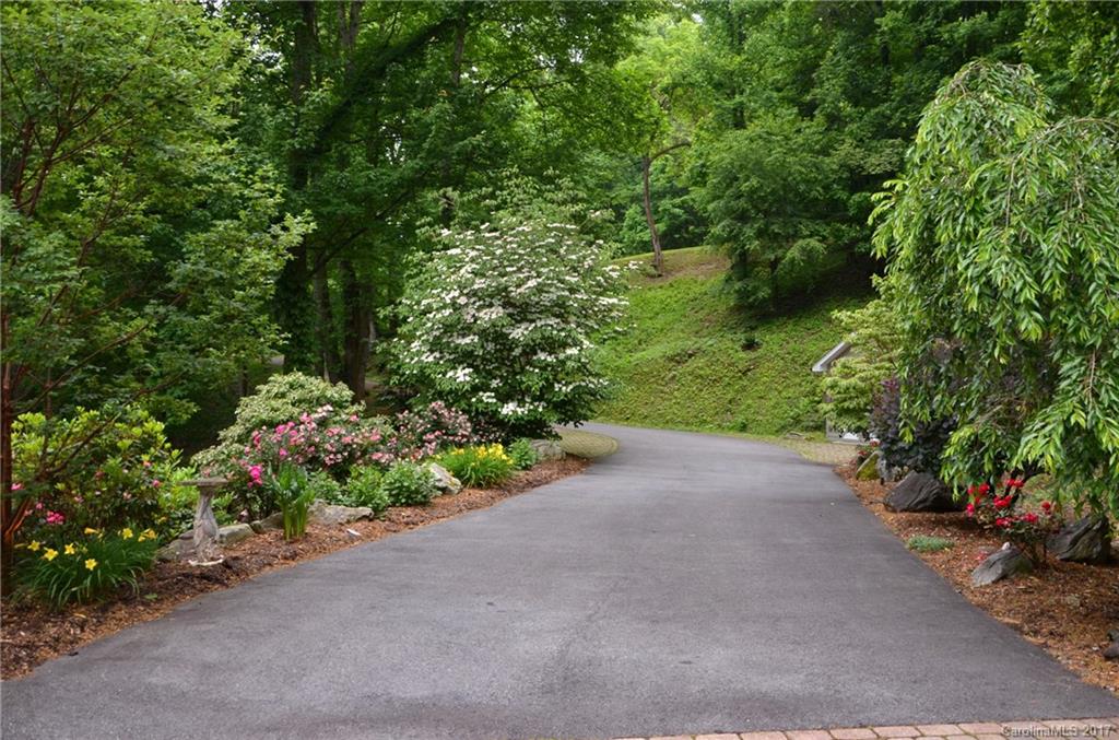 394 Rambling Ridge Road, Unit 71 Waynesville, NC 28786 - Photo 3 of 24 Gallery Image 3