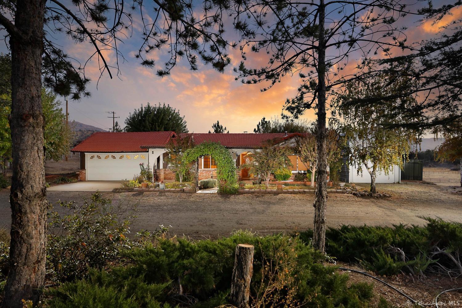 20748 Old Town Road Tehachapi, CA 93561 - Photo 30 of 30 Gallery Image 30