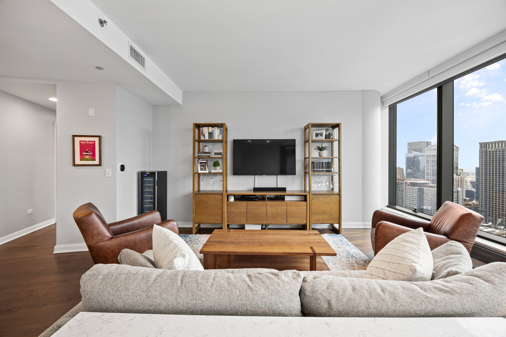 60 East Monroe Street, Unit 4806 Chicago, IL 60603 - Photo 4 of 37