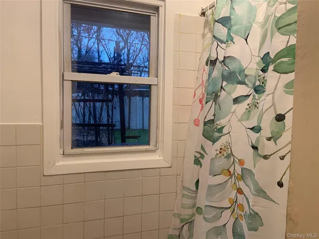 $1,500 | 761 Donlon Avenue, West Hempstead, NY 11552