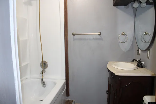 $290,000 | 109 Mohawk Court, Evanston, WY 82930