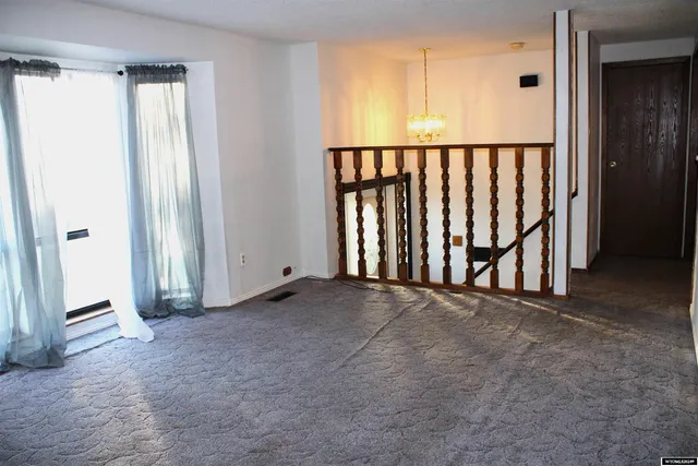 $290,000 | 109 Mohawk Court, Evanston, WY 82930