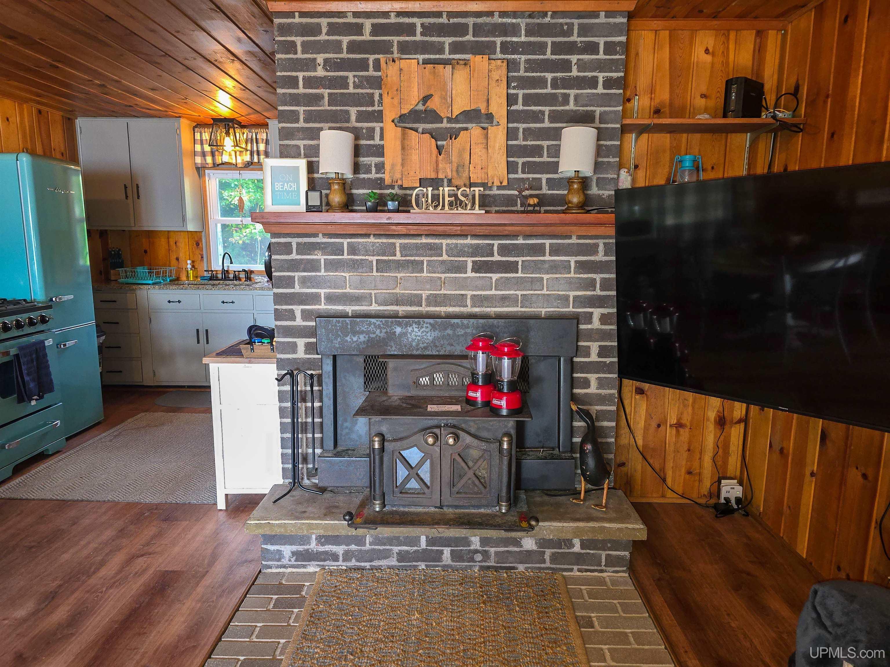 11573 42 Road Wetmore, MI 49895 - Photo 13 of 56