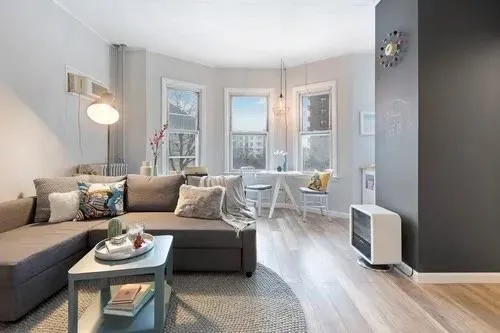 $1,990 | 4914 Park Avenue, Unit 2F, Weehawken, NJ 07086