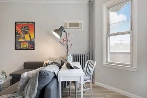 $1,990 | 4914 Park Avenue, Unit 2F, Weehawken, NJ 07086