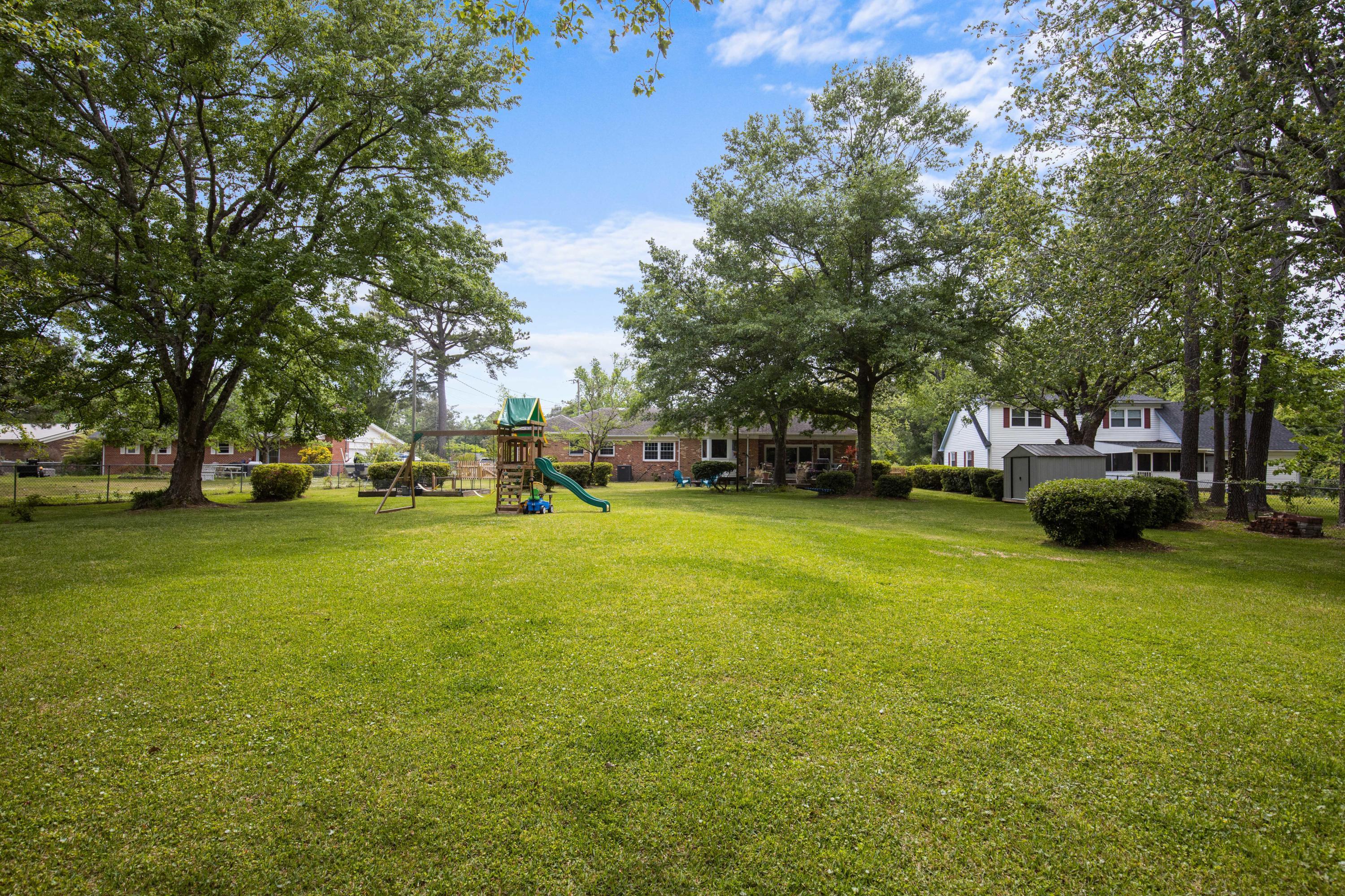 702 Friendly Road Morehead City, NC 28557 - Photo 30 of 39 yard1