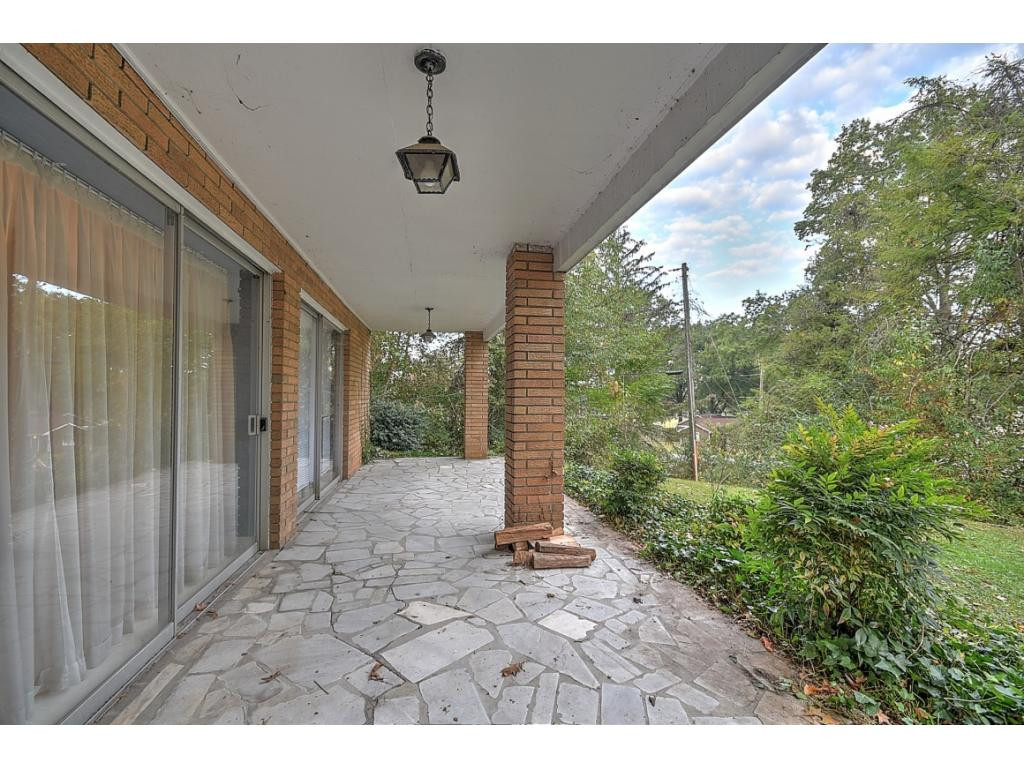 2125 Pendragon Road Kingsport, TN 37660 - Photo 31 of 36 Photo 31