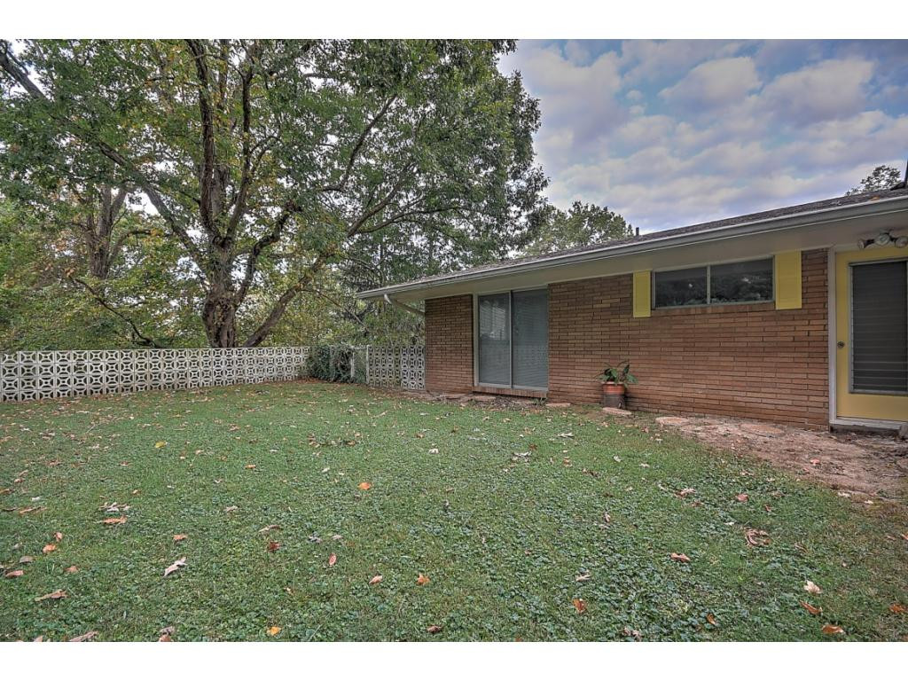 2125 Pendragon Road Kingsport, TN 37660 - Photo 34 of 36 Photo 34