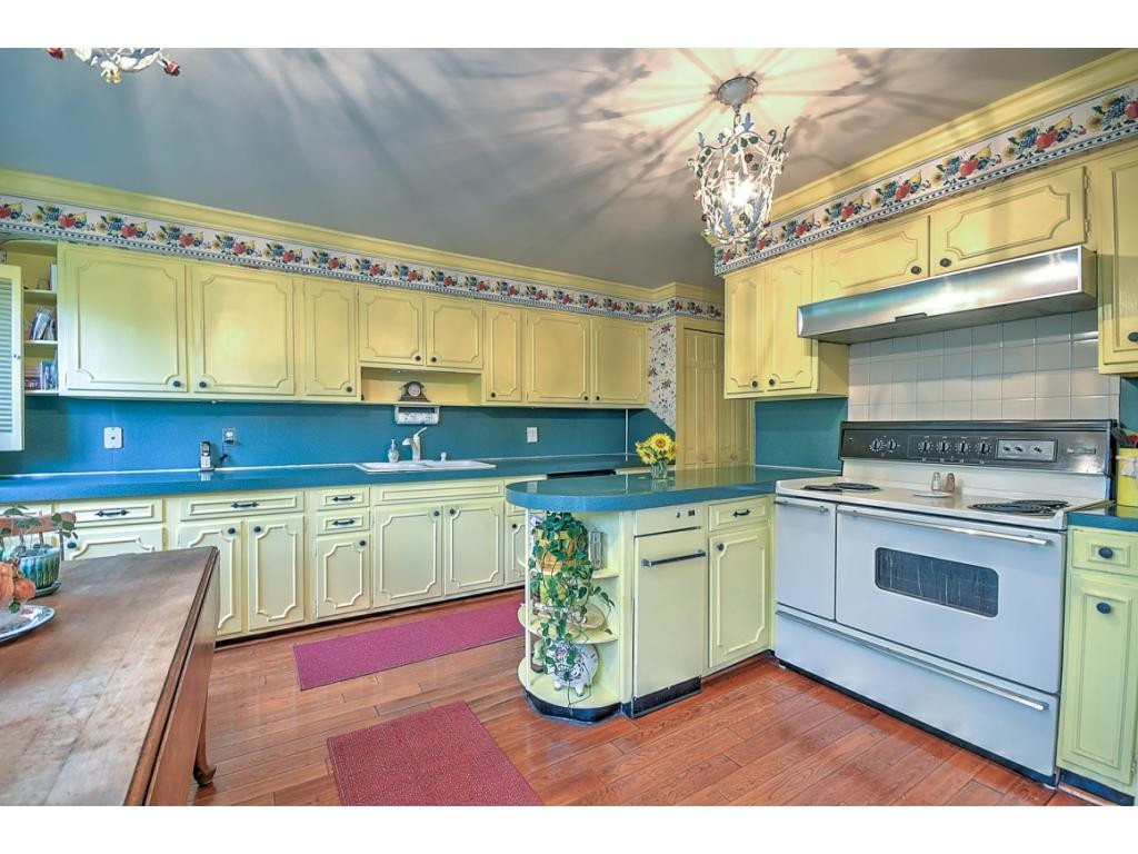 2125 Pendragon Road Kingsport, TN 37660 - Photo 8 of 36 Photo 8