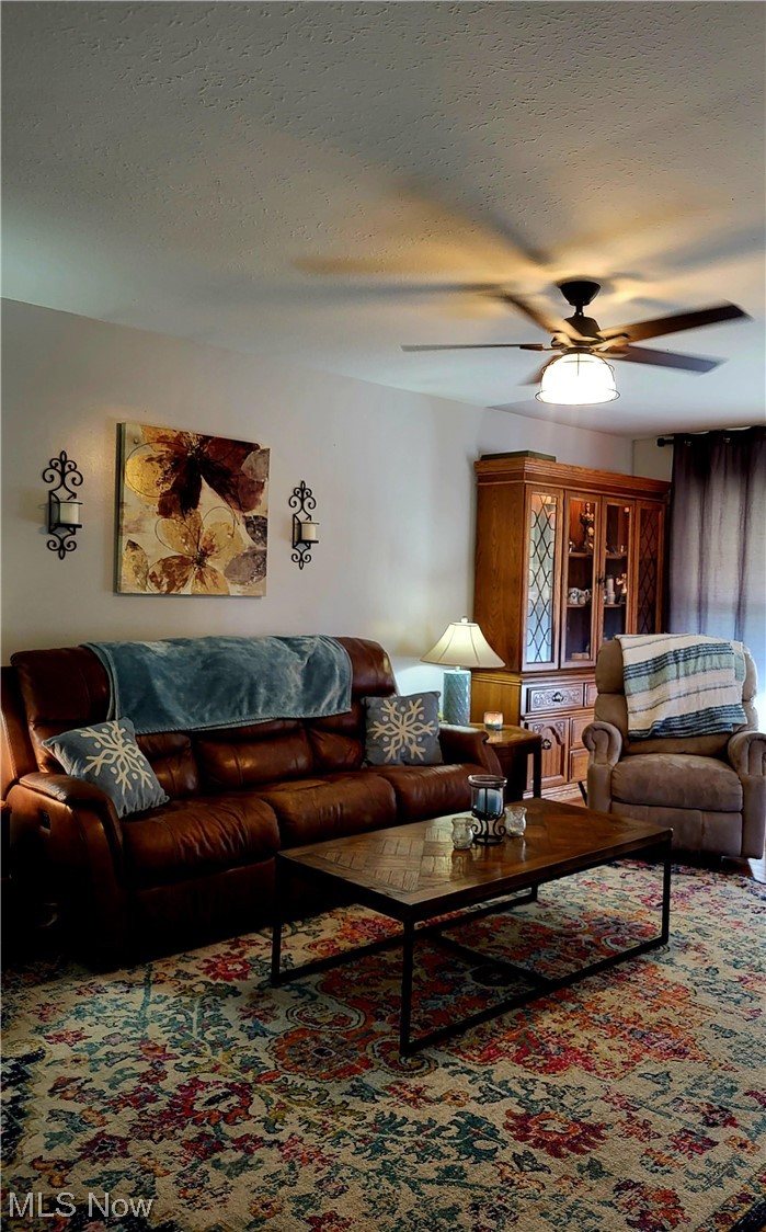 6883 Maplewood Road Parma Heights, OH 44130 - Photo 4 of 18 Gallery Image 4
