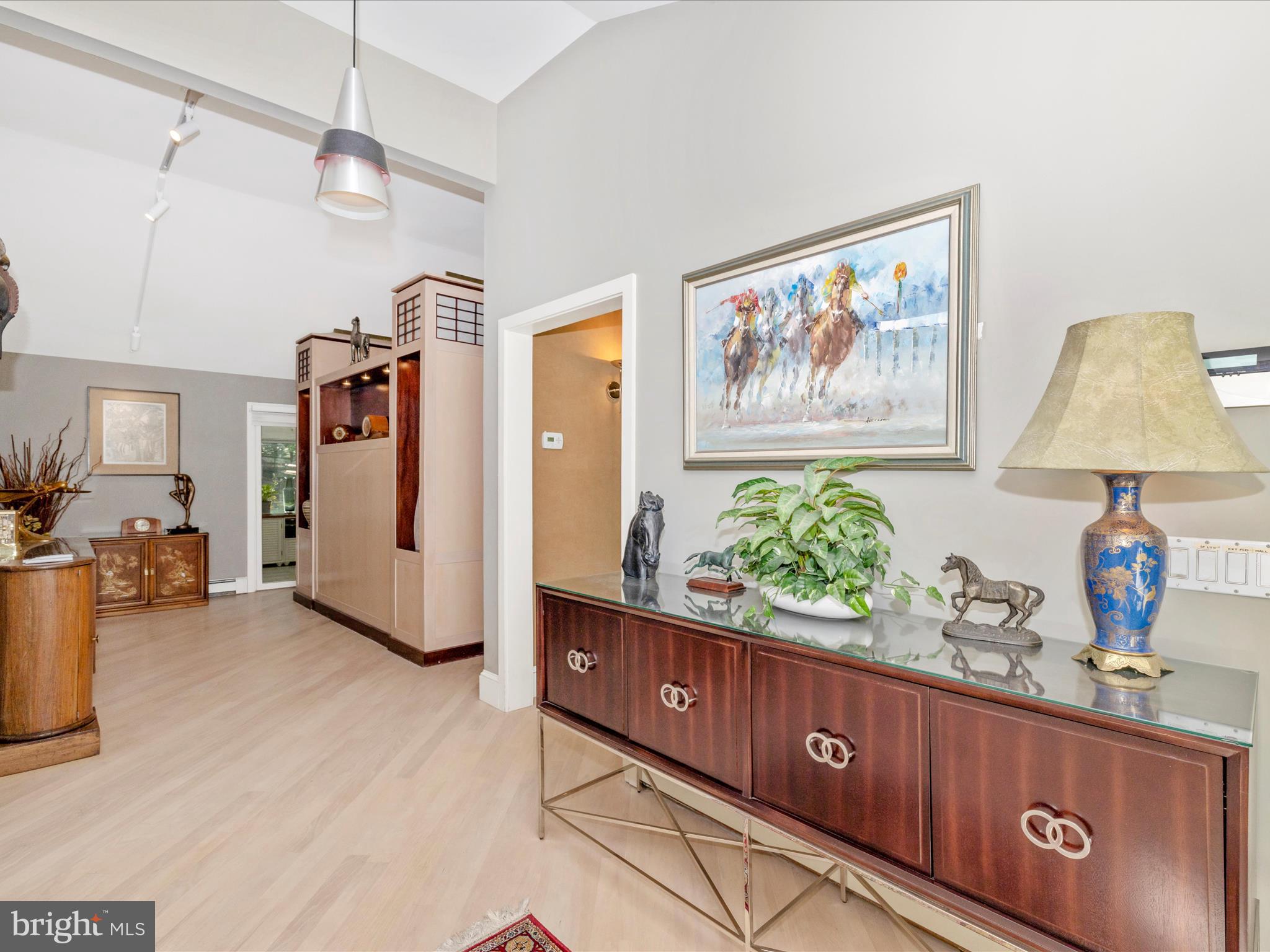 8207 Marcie Drive Baltimore, MD 21208 - Photo 9 of 67 Foyer