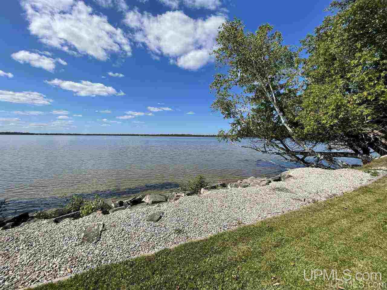 769 N East Gulliver Lake Road Gulliver, MI 49840 - Photo 3 of 28