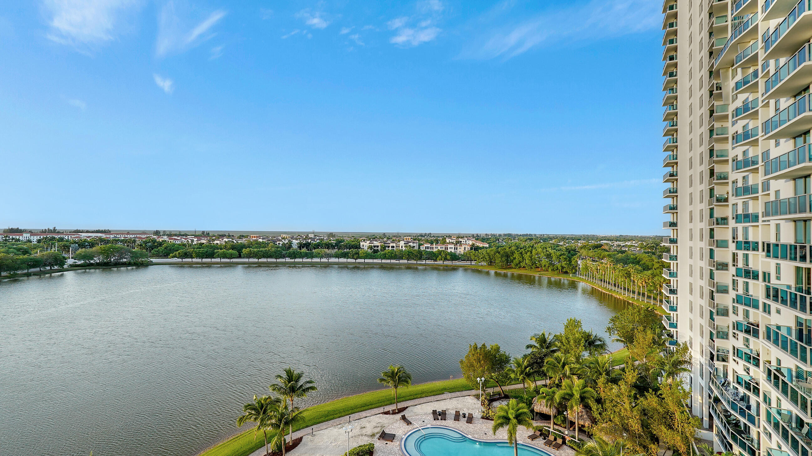 2681 North Flamingo Road, Unit 1007S Sunrise, FL 33323 - Photo 16 of 38 19_dsc08671