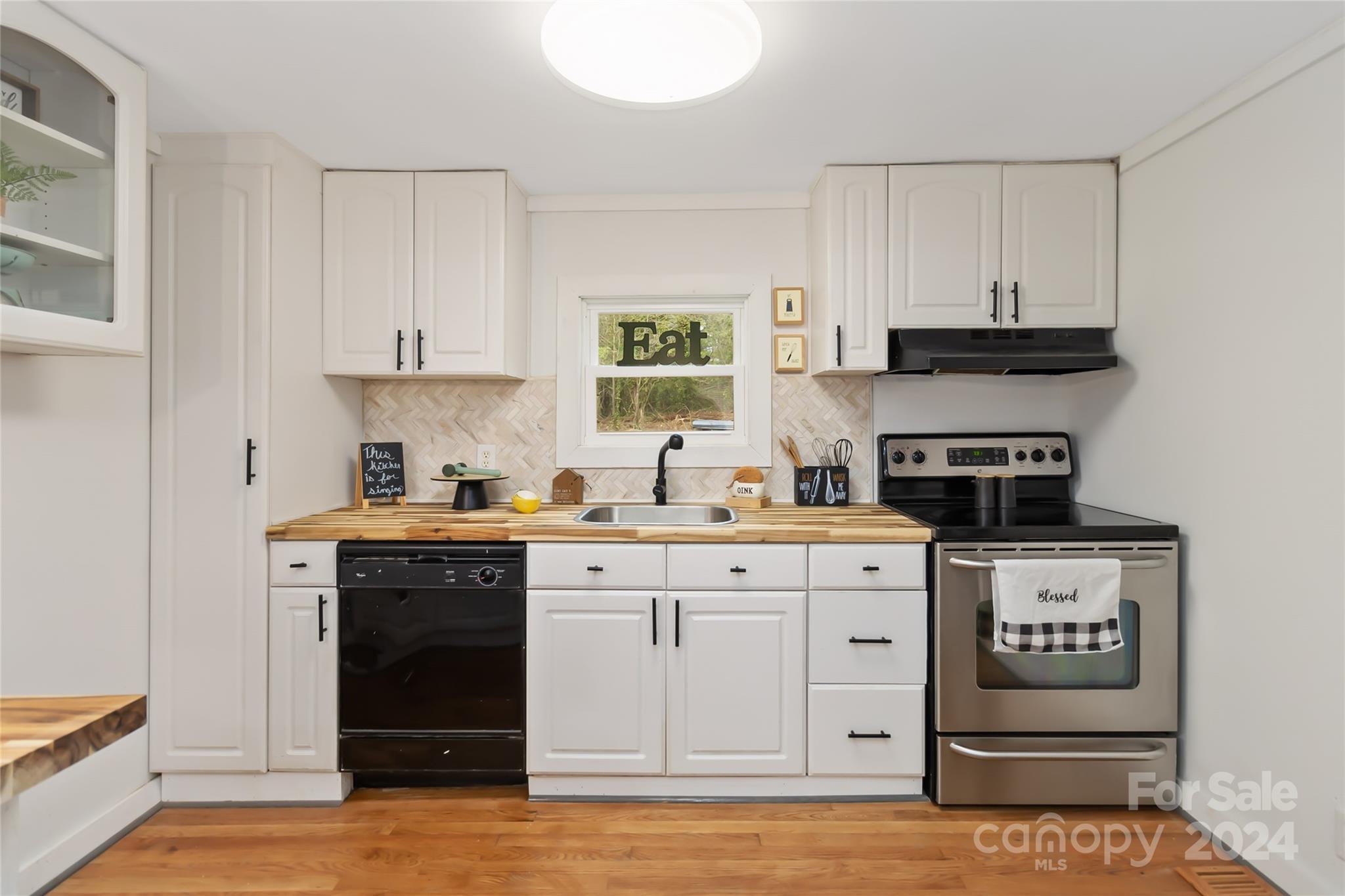 6383 Oakridge Road Clover, SC 29710 - Photo 11 of 36 Gallery Image 11