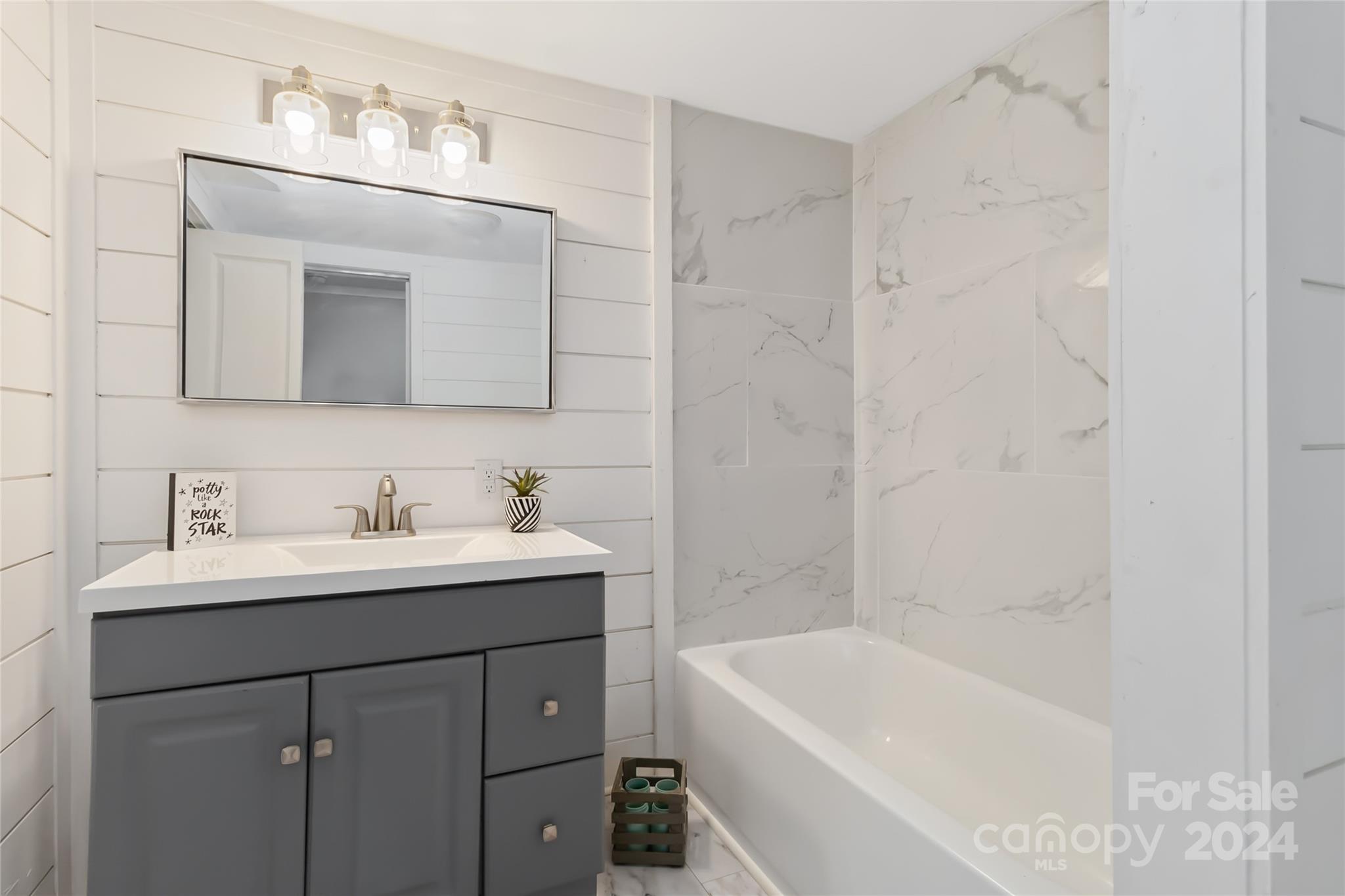 6383 Oakridge Road Clover, SC 29710 - Photo 19 of 36 Gallery Image 19