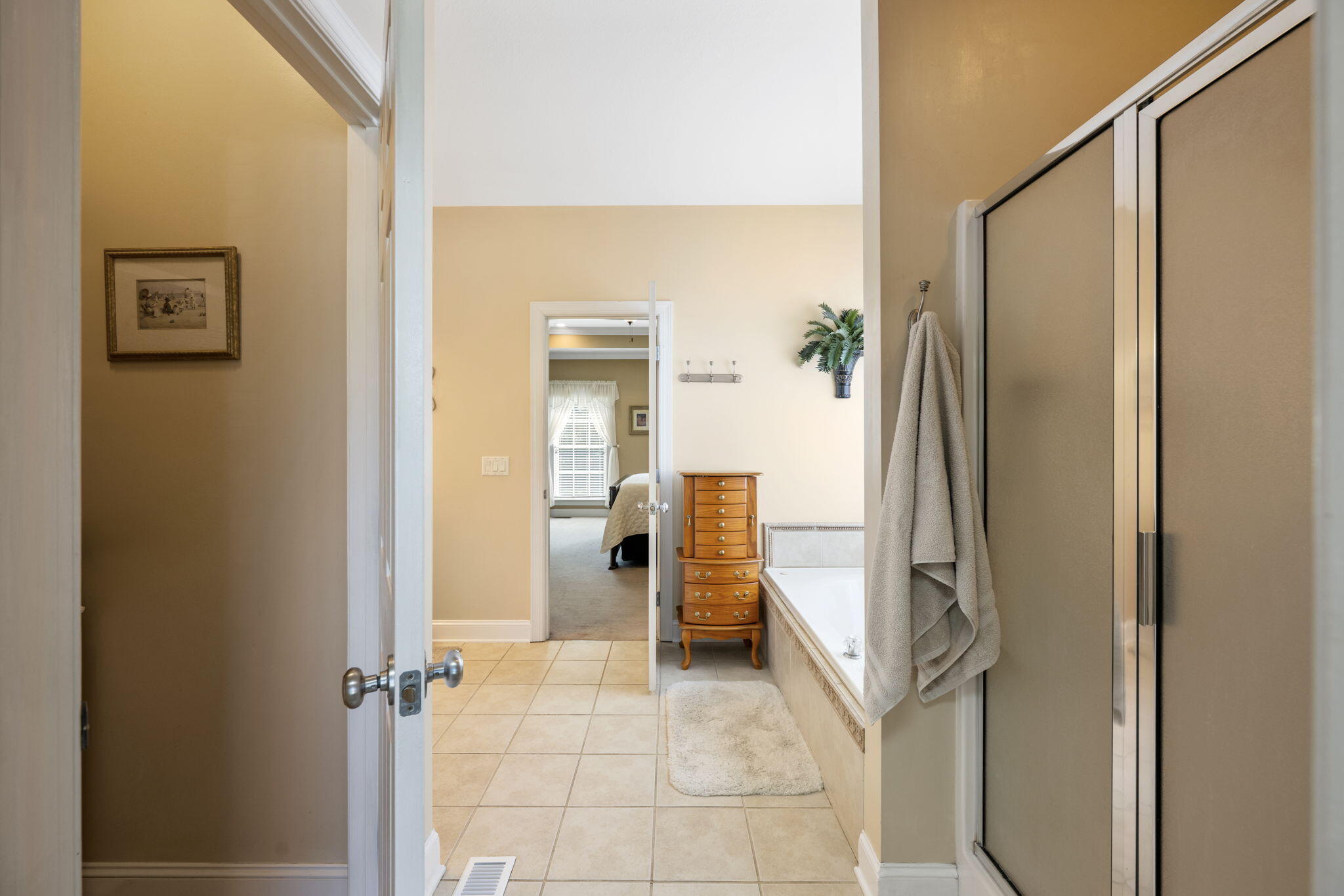 3860 Sweetbay Lane Apison, TN 37302 - Photo 26 of 62 First Floor Primary Bathroom