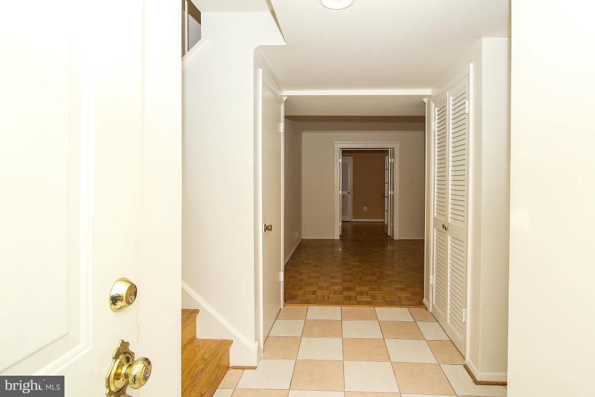 11815 Pittson Road Silver Spring, MD 20906 - Photo 3 of 30 Interior (General)