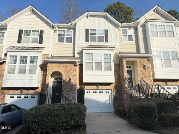 $2,400 | 6136 Braidwood Court, Raleigh, NC 27612
