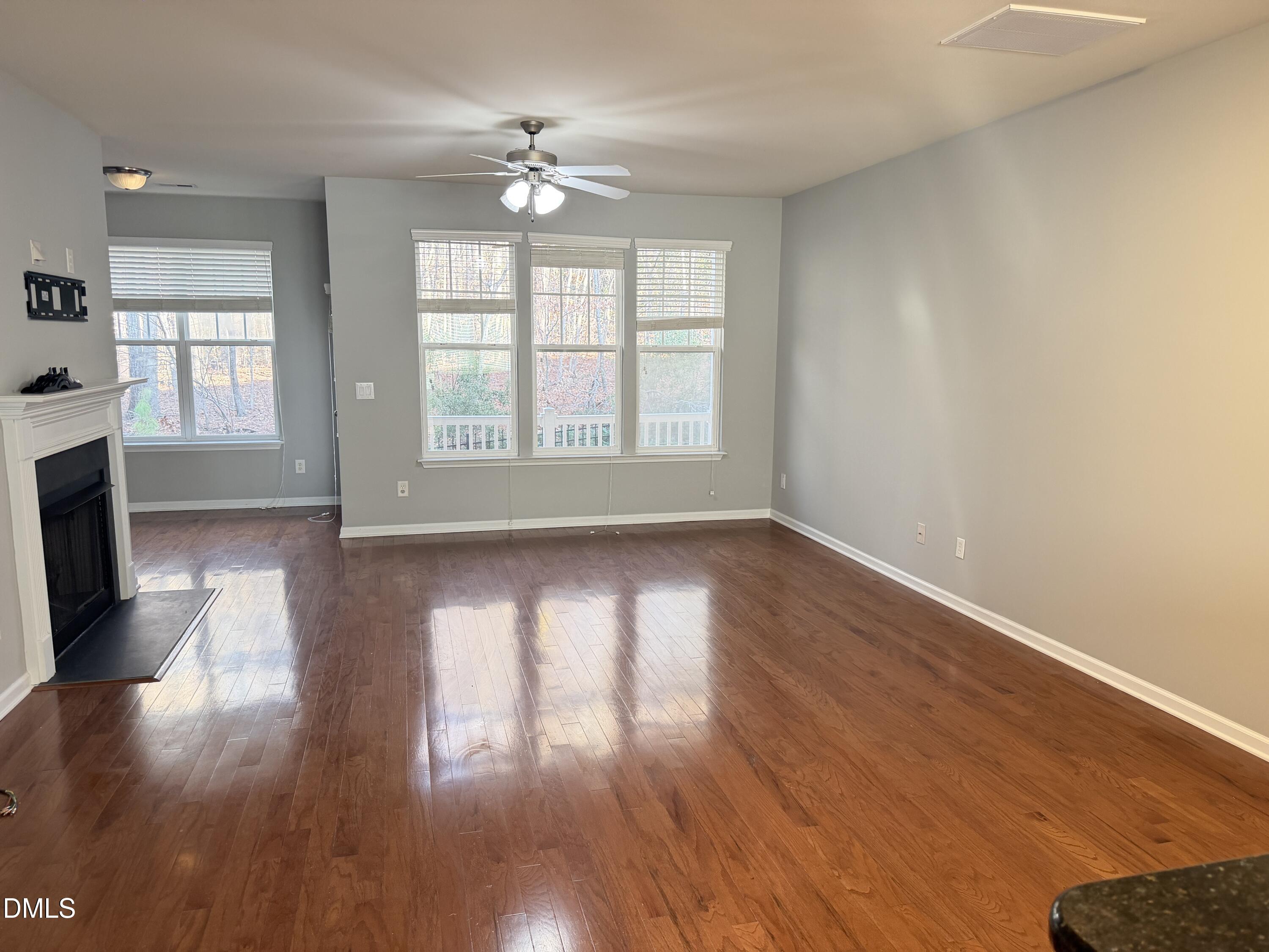 6136 Braidwood Court Raleigh, NC 27612 - Photo 6 of 14 IMG_5894