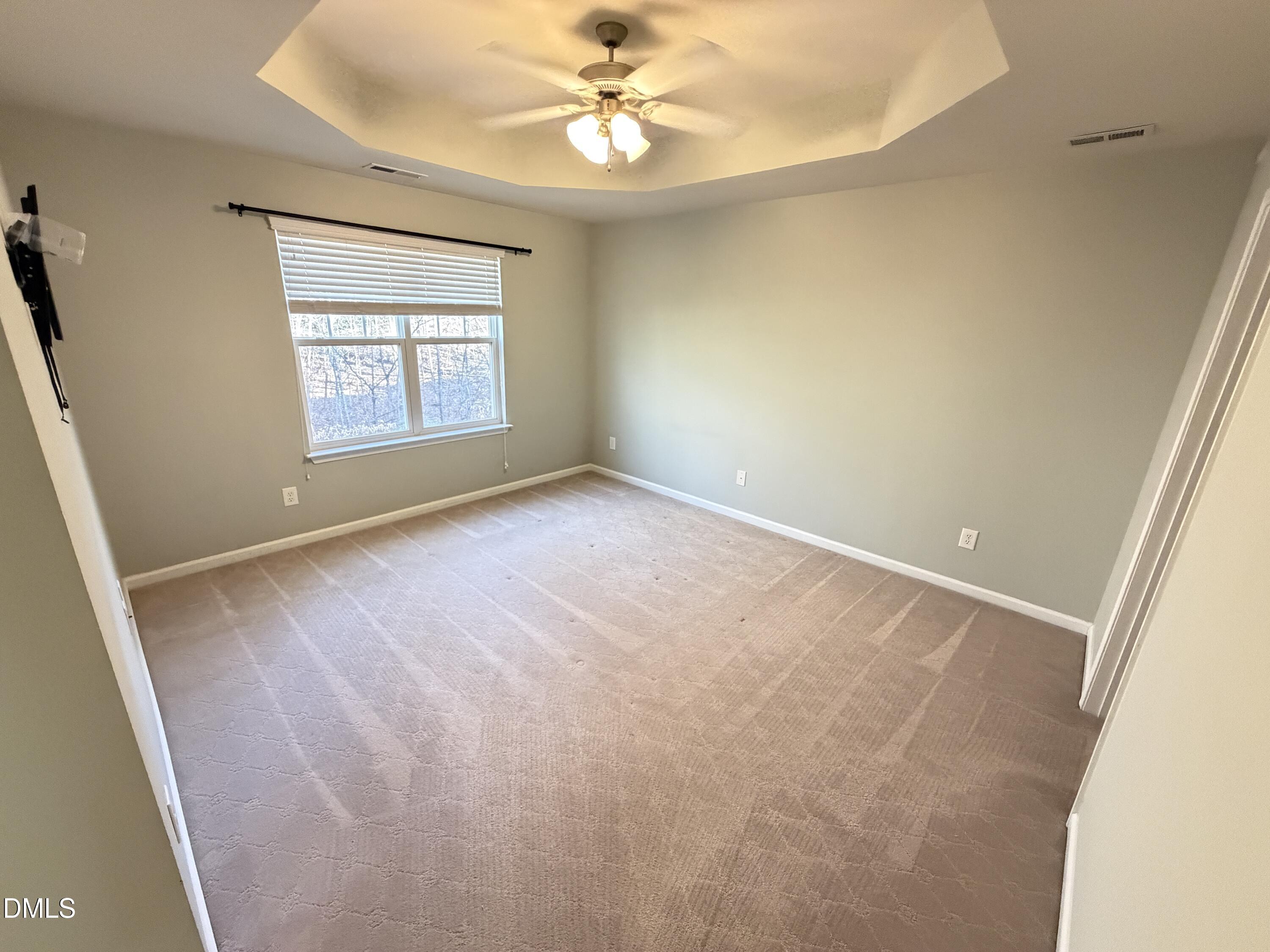 6136 Braidwood Court Raleigh, NC 27612 - Photo 7 of 14 IMG_5900