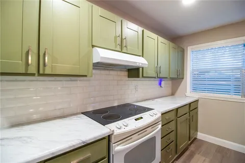 $185,000 | 388 Fairway Drive, Laplace, LA 70068