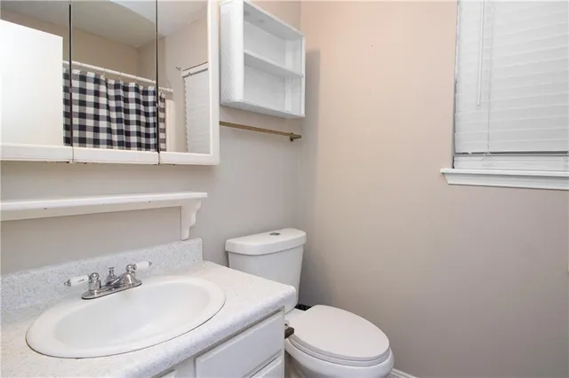 $185,000 | 388 Fairway Drive, Laplace, LA 70068